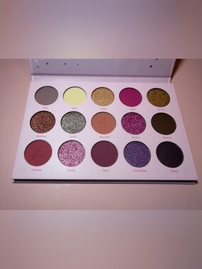 Moonslice Beauty Celestial Crush Eyeshadow & Pressed Pigment Palette